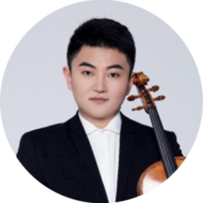李强 小提琴教师.png