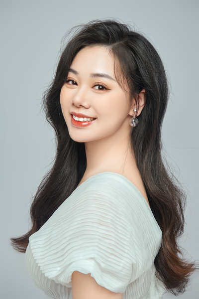 王珞吉   音乐部声乐指导教师.png